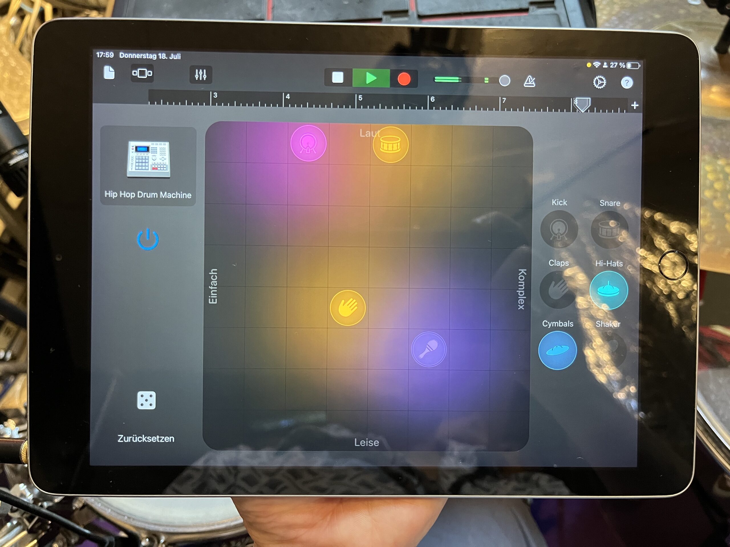 Tablet mit Garageband Interface